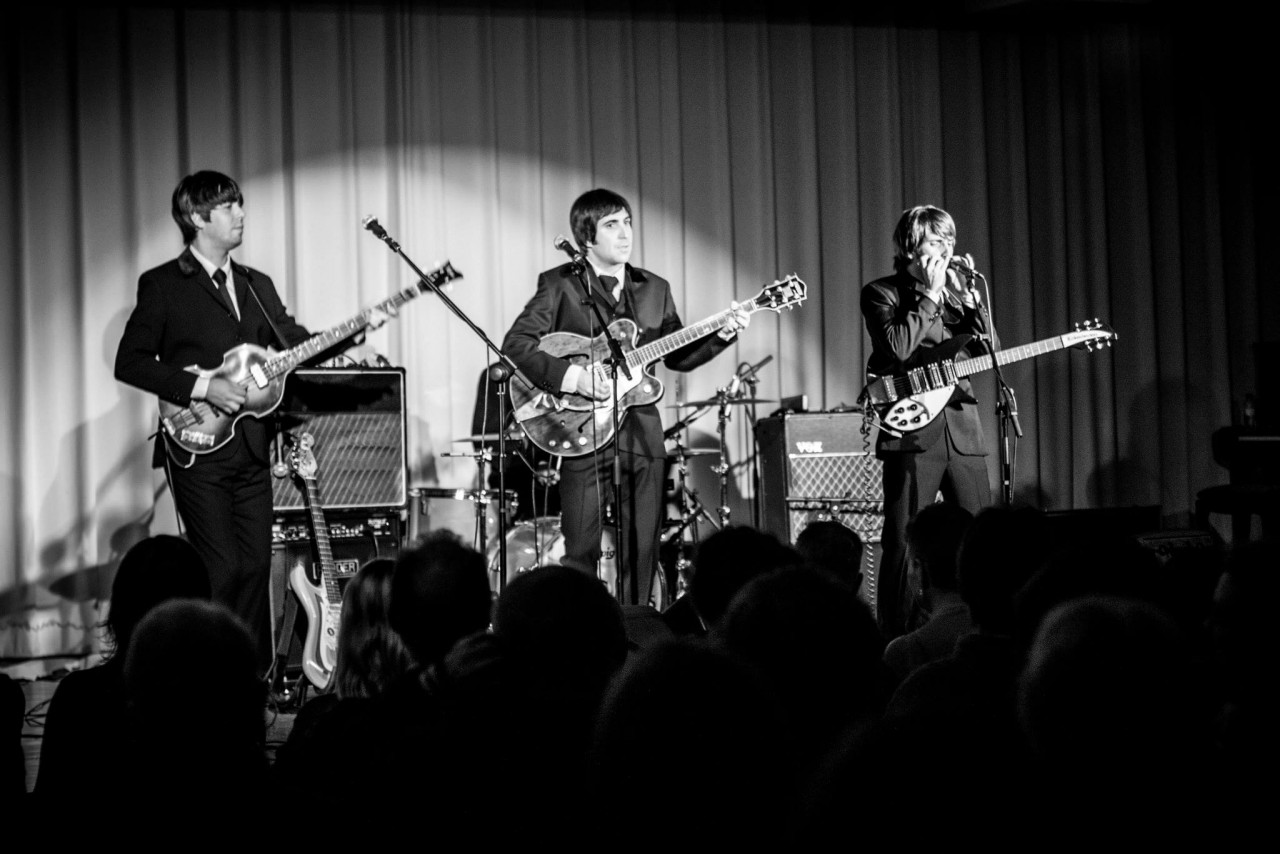 tributo a the beatles - the flaming shakers