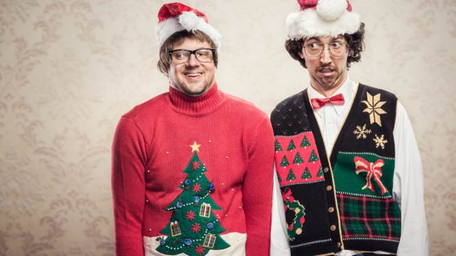 cómo organizar una fiesta de jerséis feos de navidad