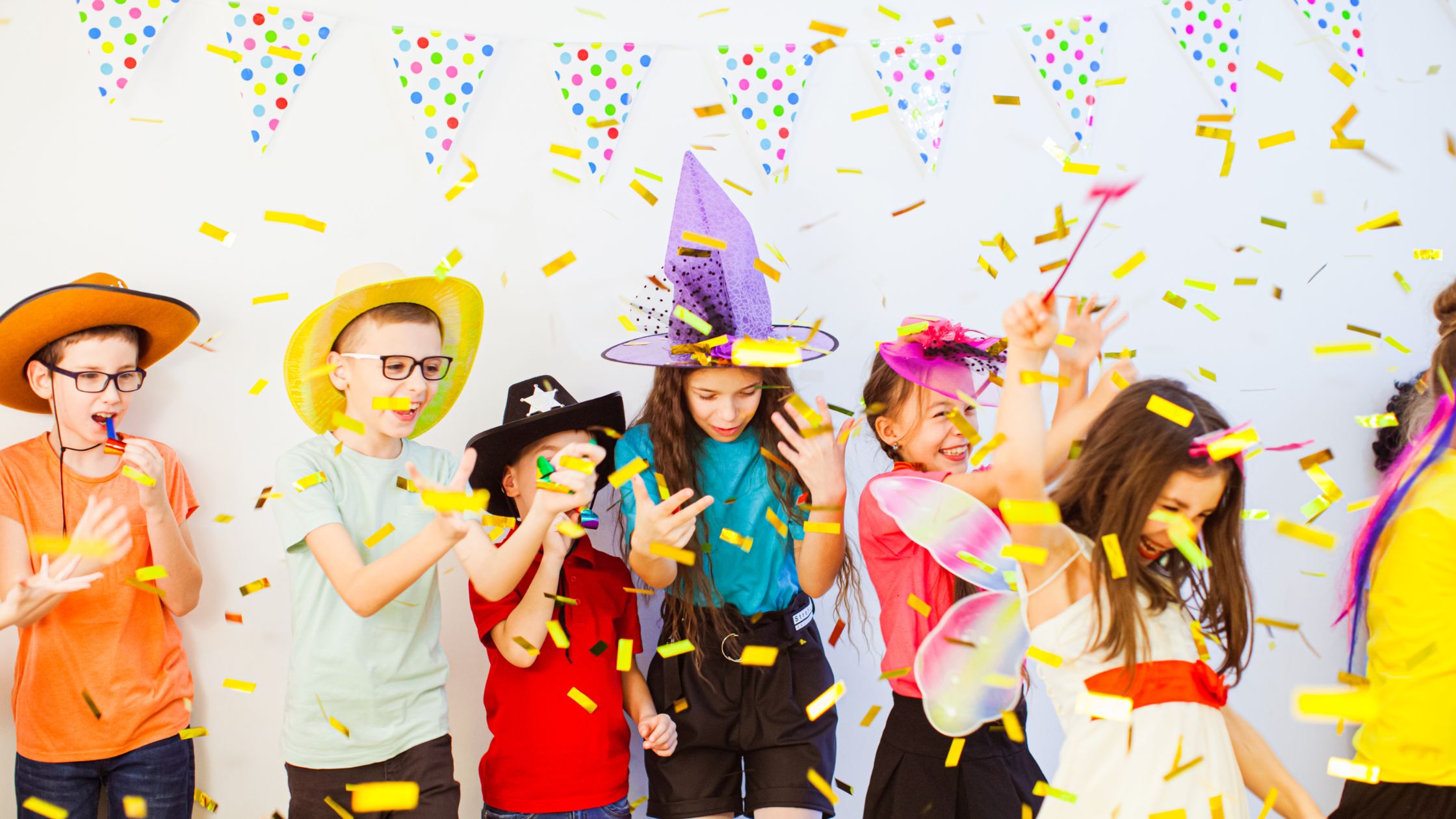 fiestas infantiles en el colegio: halloween, carnaval, navidad, san valentín,...