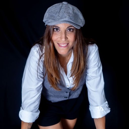 Mago - Isa Reynolds - Información y contratación